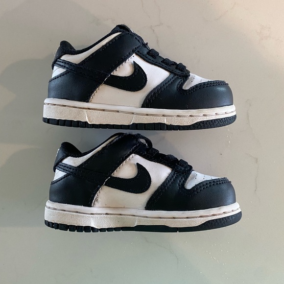 Nike Toddler Black and White High-Top Sneakers - Picture 2 of 6